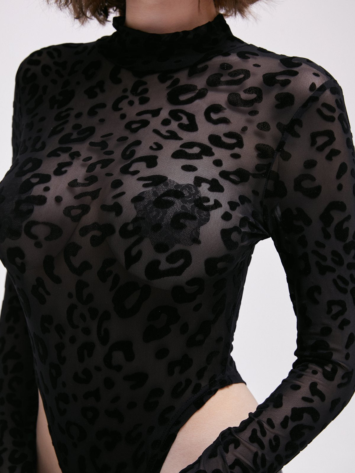 Mesh Stand Collar Leopard Long Sleeve Bodysuit