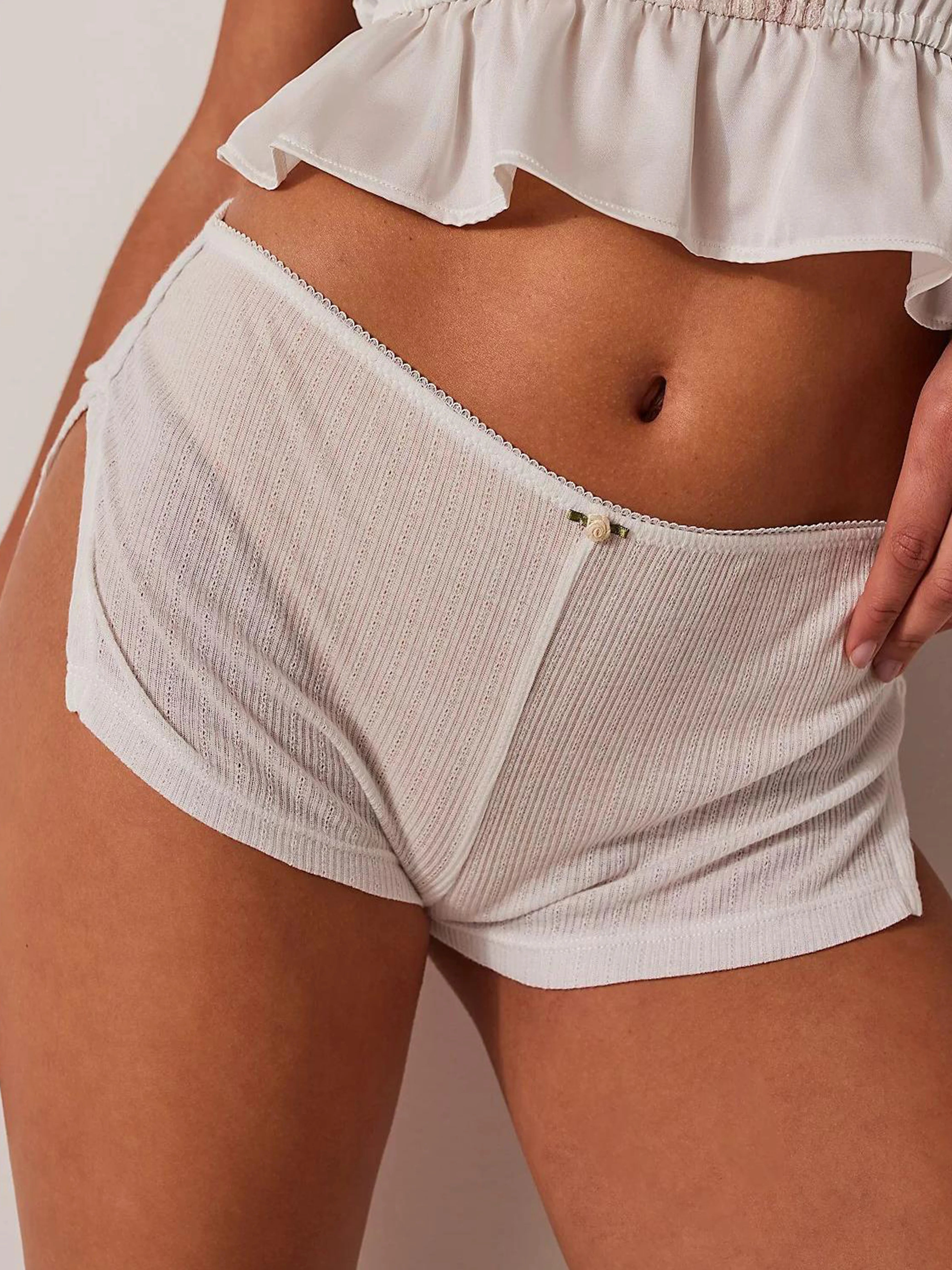 Rosette Plain Shorts