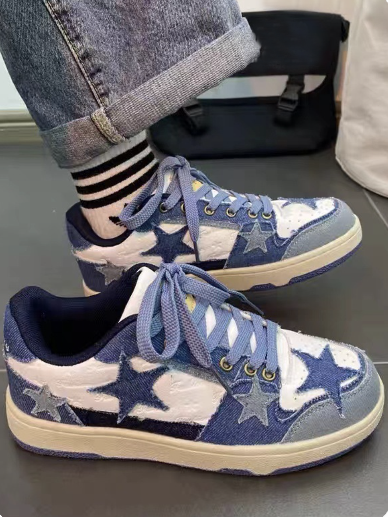 Star Pattern Lace Up  Low Top Canvas Shoes