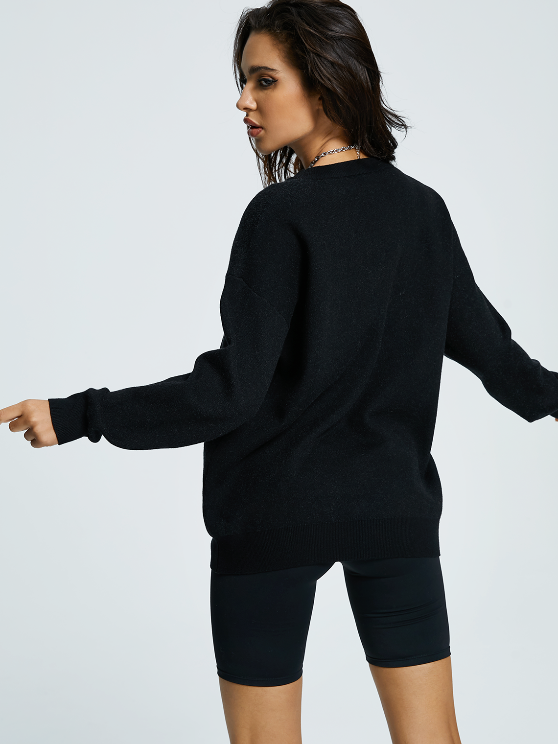 Crew Neck Figure Long Sleeve Sweater