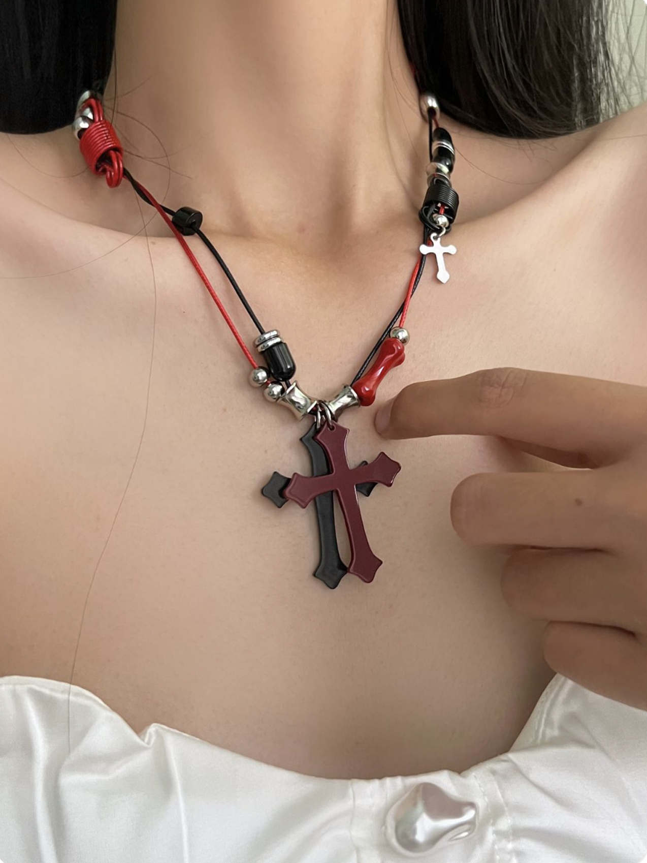 Metal Cross Necklace